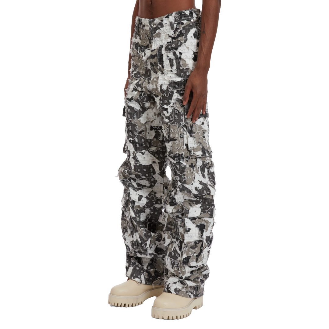 MICRO DISTRESSED CARGO PANTS