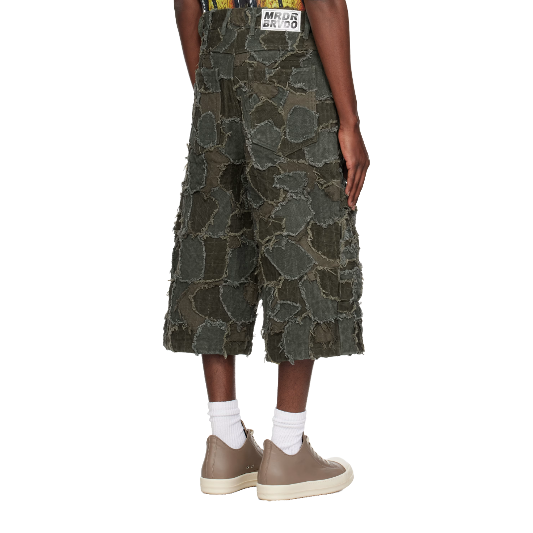 GREEN FIELD CAMO CARGO SHORTS