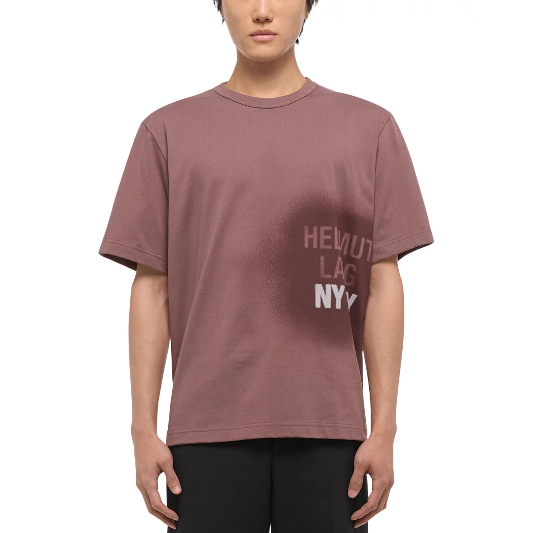 SPRAY RELAXED FIT GRAPHIC LOGO TEE