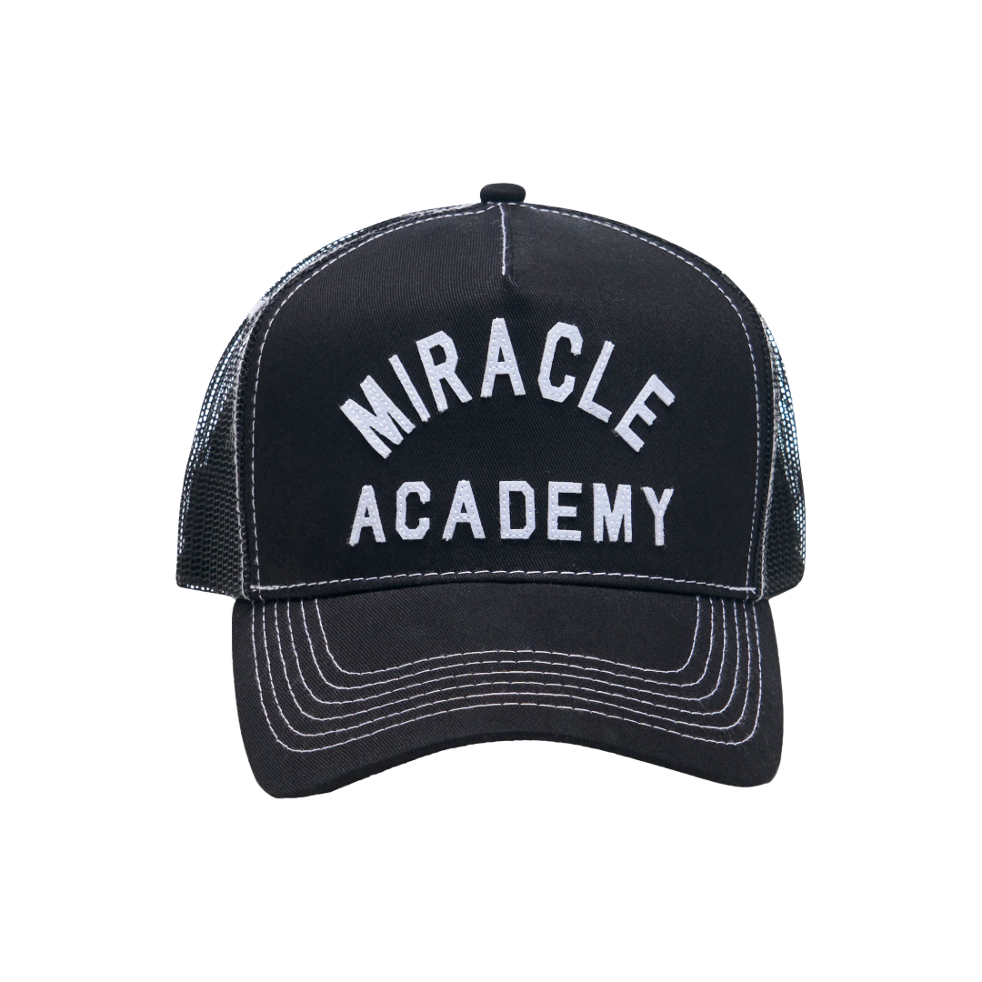 MIRACLE ACADEMY CONTRAST TRUCKER HAT