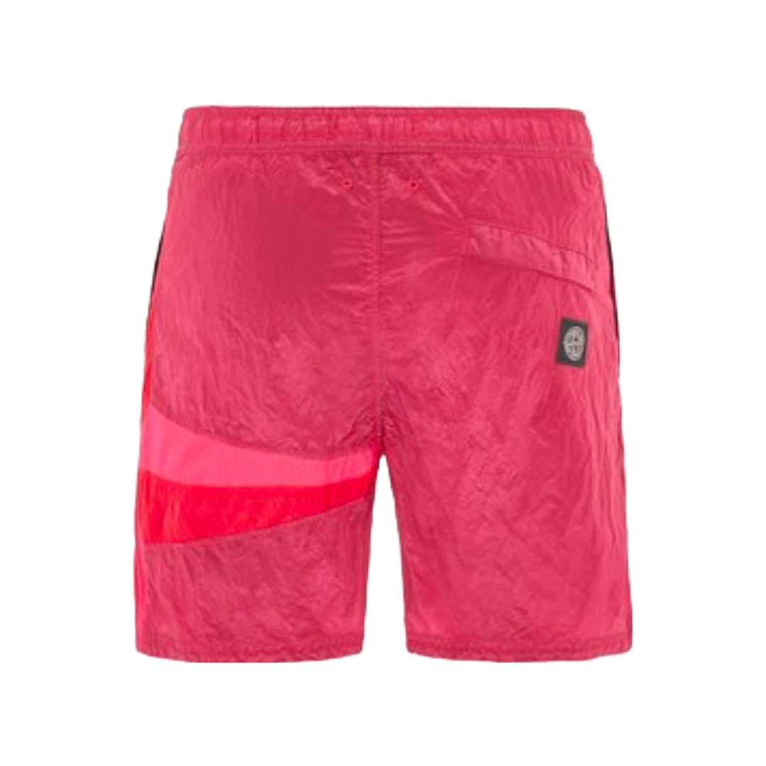 STONE ISLAND NYLON METAL IN ECONYL® REGENERATED NYLON_ STAR INLAY_ GARMENT DYED SHORT CYCLAMEN